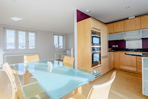 Flat 4, 35 Radipole Road, London, SW6 5DN