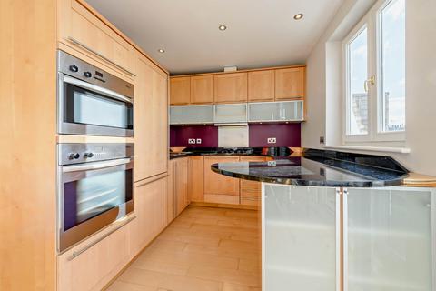 Flat 4, 35 Radipole Road, London, SW6 5DN
