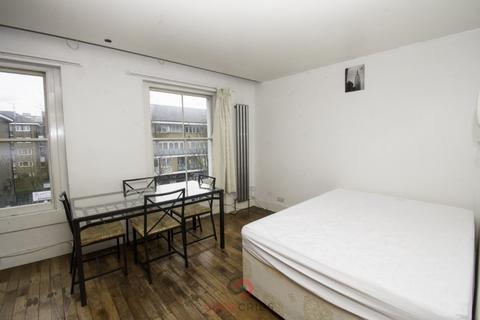 3 bedroom flat to rent, Caledonian Road, Kings Cross, London  N1