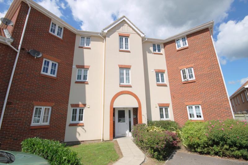 Woodland Walk, Aldershot, GU12 2 bed apartment £900 pcm (£208 pw)