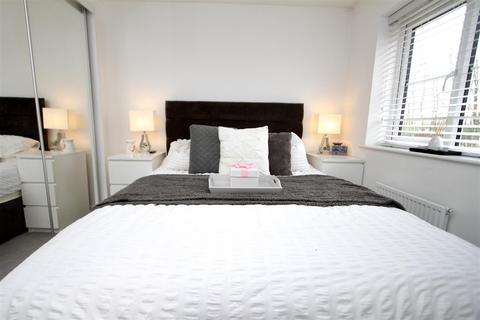 21 The Circle, Great Blakenham, Ipswich, IP6 0FD