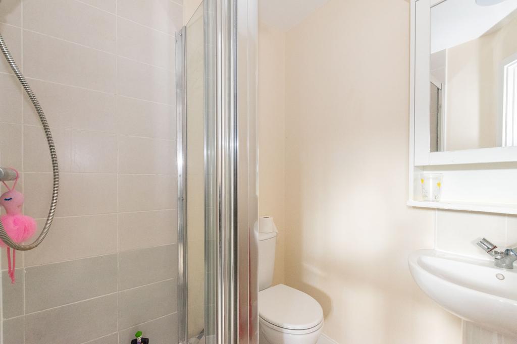 Bedroom 1 Ensuite