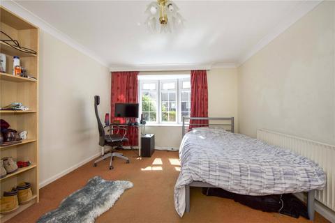 4 bedroom terraced house to rent, Sandy Hill Road, Farnham, Surrey, GU9
