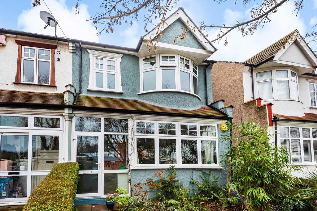 Palace View, Bromley 4 bed end of terrace house £800,000