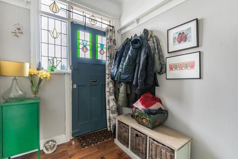94 Palace View, Bromley, BR1 3ER