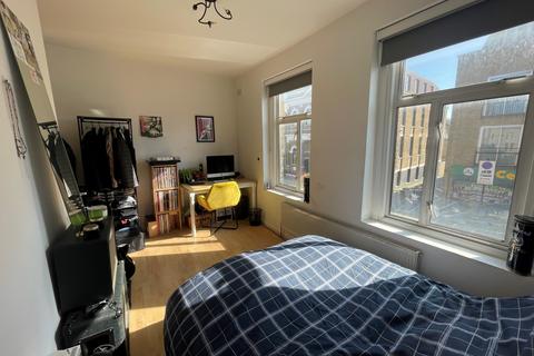 2 bedroom flat to rent, Plender Street, Camden Town, NW1