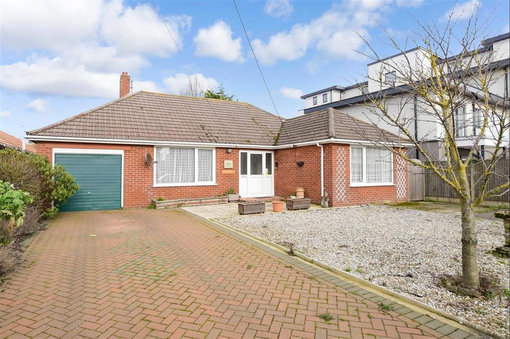 Queens Road, Littlestone, Kent 2 bed detached bungalow £350,000