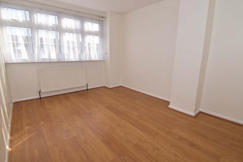 71 Ashdown Crescent, Cheshunt, Waltham Cross, EN8 0RQ