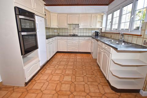 71 Ashdown Crescent, Cheshunt, Waltham Cross, EN8 0RQ