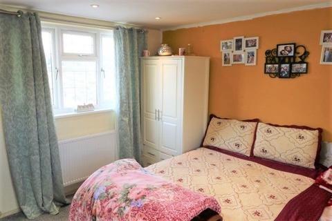 9 Abbey Road, Gravesend, DA12 1RG