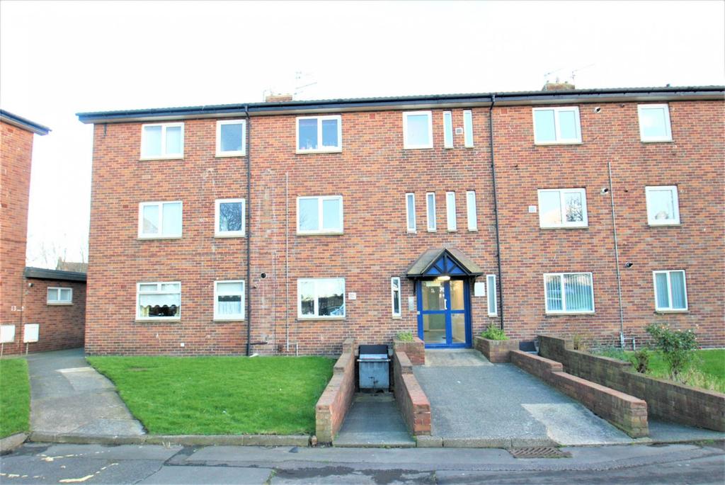 River Drive, South Shields 3 bed flat £70,000
