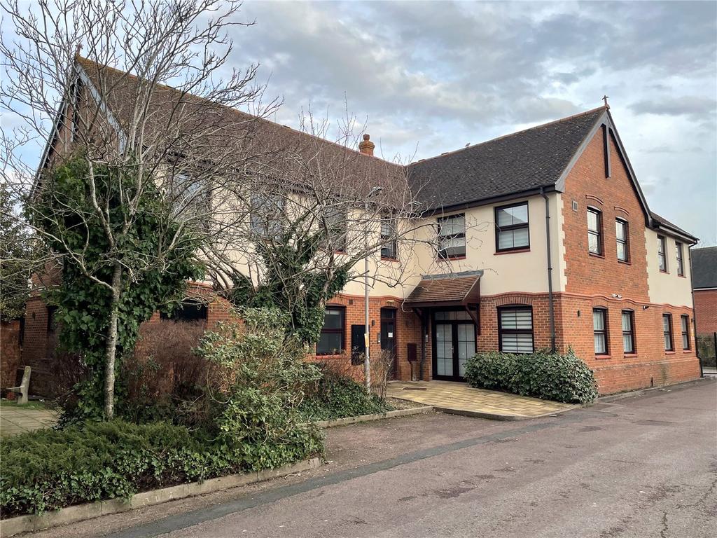 High Street, Theale, Reading, RG7 2 bed apartment £1,100 pcm (£254 pw)