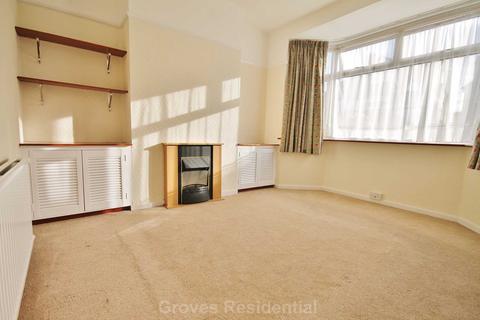 18 Blakes Terrace, New Malden, KT3 6ET