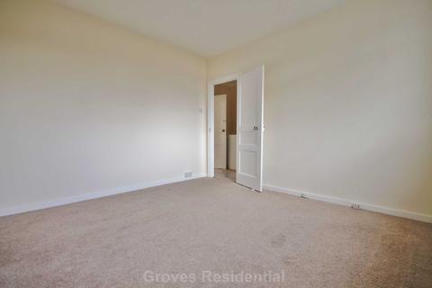 18 Blakes Terrace, New Malden, KT3 6ET