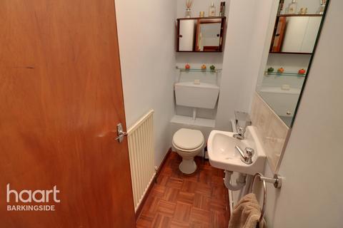 11 Regency Close, Chigwell, IG7 5NY