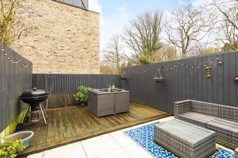 Flat 1, 24 Anerley Hill, London, SE19 2AD
