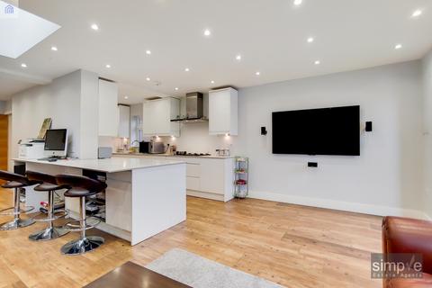 1 Evelyn Grove, Southall, UB1 2BW