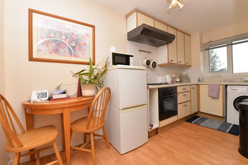 Bramshaw Way, Barton On Sea 2 bed £214,500