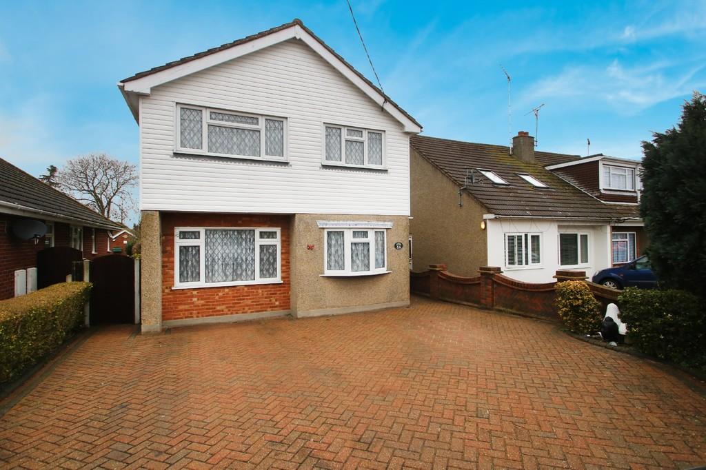 Grasmere Avenue, Hullbridge 3 bed detached house £415,000