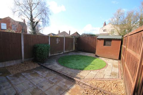 3 bedroom semi-detached house to rent, Merchants Court, Crewe