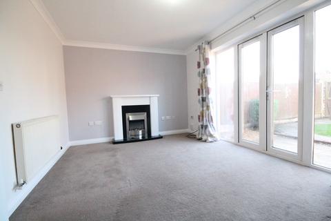 3 bedroom semi-detached house to rent, Merchants Court, Crewe