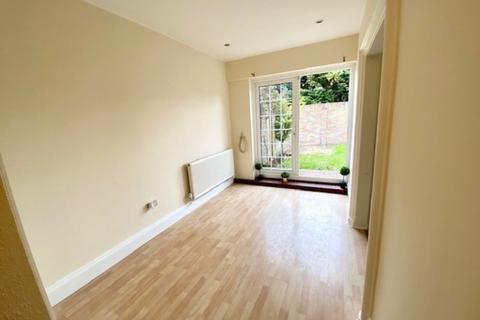 21 Stanhope Road, Carshalton, SM5 4LH
