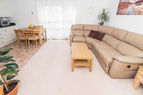 53 Heron Way, Wallington, SM6 9DX