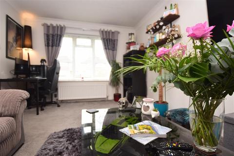 2 Conifer Gardens, Sutton, SM1 3JT