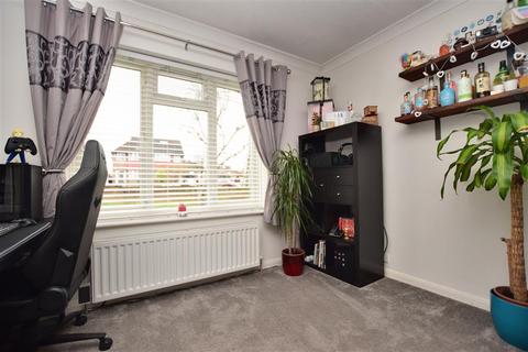 2 Conifer Gardens, Sutton, SM1 3JT