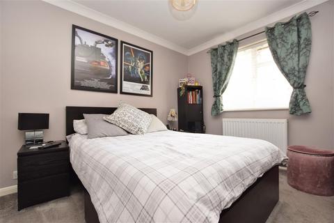 2 Conifer Gardens, Sutton, SM1 3JT