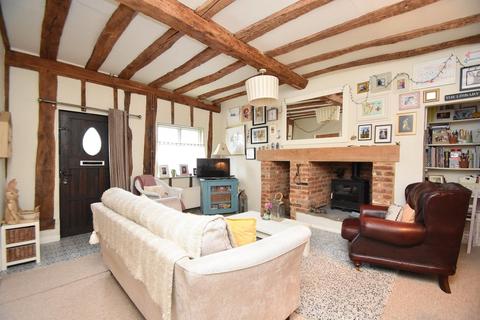 4 Lower Street, Sproughton, Ipswich, IP8 3AA