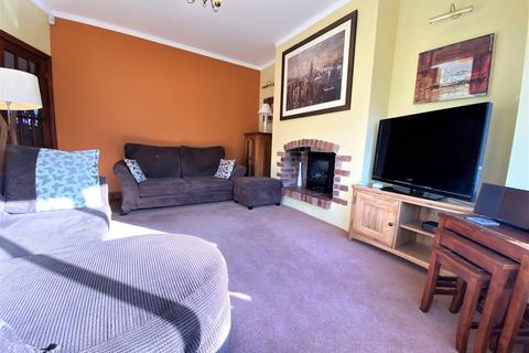 118 Airedale Road, Sheffield, S6 4AW