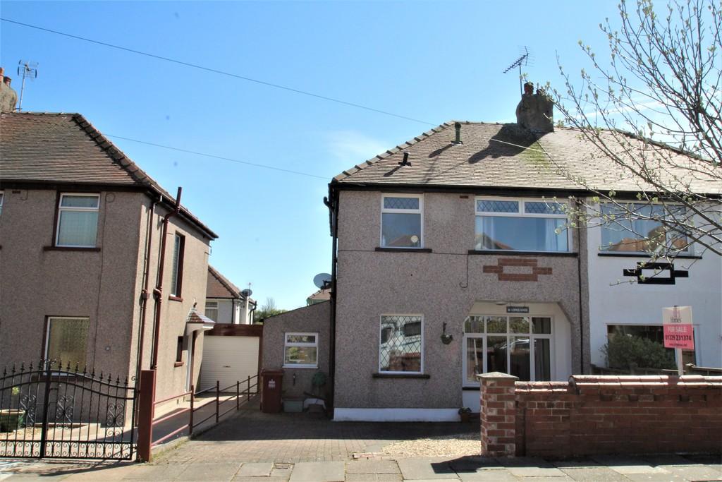 16 Longlands Avenue... 3 bed semidetached house £219,950