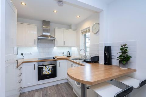 1 bedroom semi-detached house for sale, Limeway Terrace, Dorking