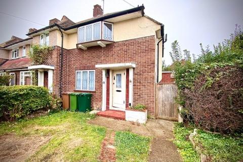 4 Sandringham Drive, Ashford, TW15 3JQ