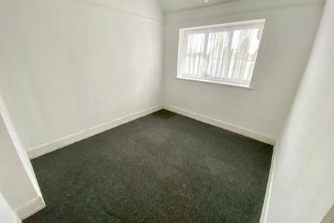 4 Sandringham Drive, Ashford, TW15 3JQ