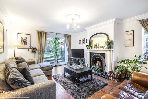 84 Cliddesden Road, Basingstoke, RG21 3ER