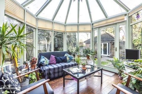 84 Cliddesden Road, Basingstoke, RG21 3ER