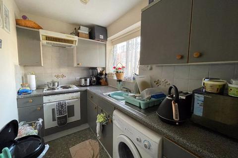 8 Falcon Way, London, NW9 5DT