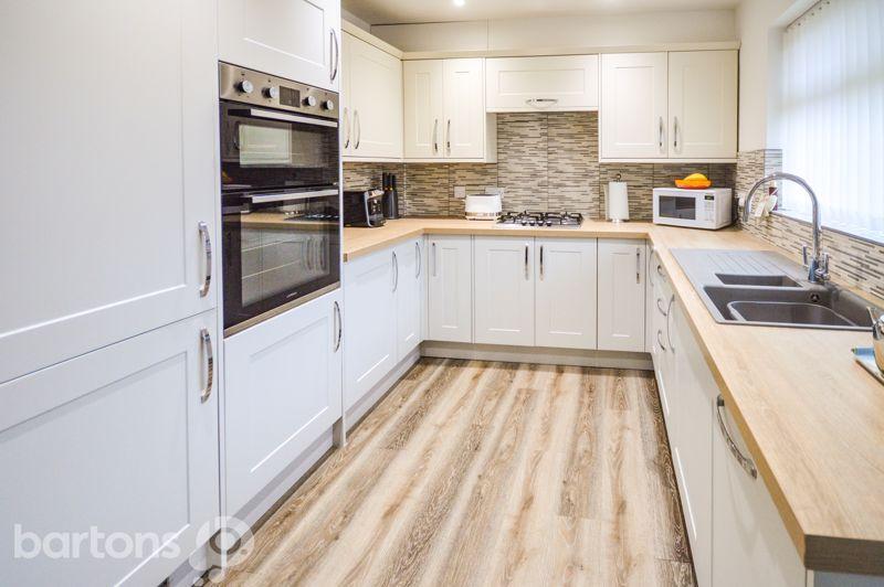 Warren Hill, Kimberworth 3 bed detached bungalow £240,000