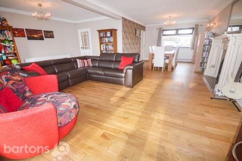 4 Bateman Road, Hellaby, Rotherham, S66 8PX