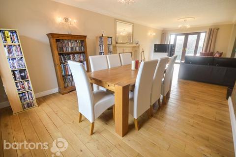 4 Bateman Road, Hellaby, Rotherham, S66 8PX