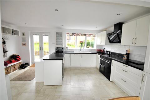 9 Adel Vale, Adel, Leeds, LS16 8LF