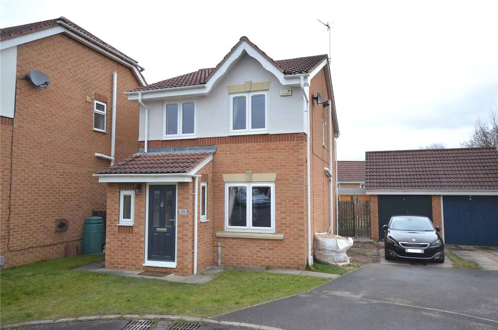 Castle Meadows, Hall Green, Wakefield, West Yorkshire 3 bed detached