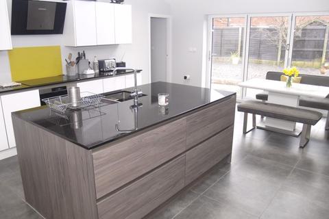 20 Mere Road, Marston, Northwich, CW9 6DR