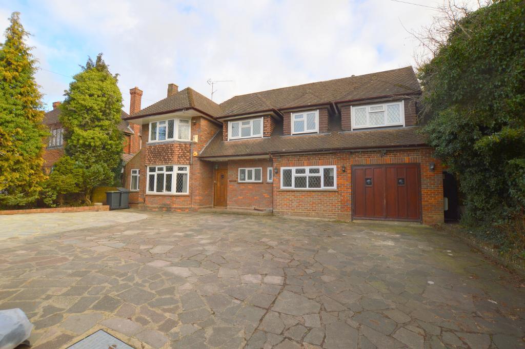Old Bedford Road, Luton, Bedfordshire, LU2 7EJ 6 bed detached house £