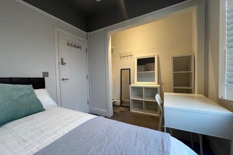 1 bedroom in a flat share to rent, Rectory Road, Gateshead NE8