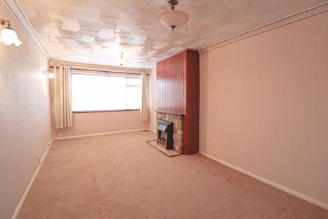 3 bedroom bungalow to rent, Downer Road, Benfleet