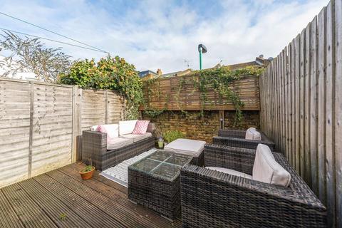 4a Wingford Road, London, SW2 4DS