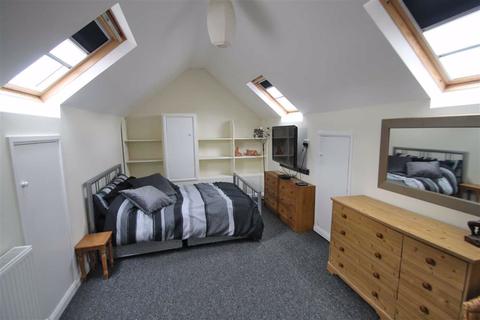 25 Nursery Road, Meopham, Gravesend, DA13 0NE